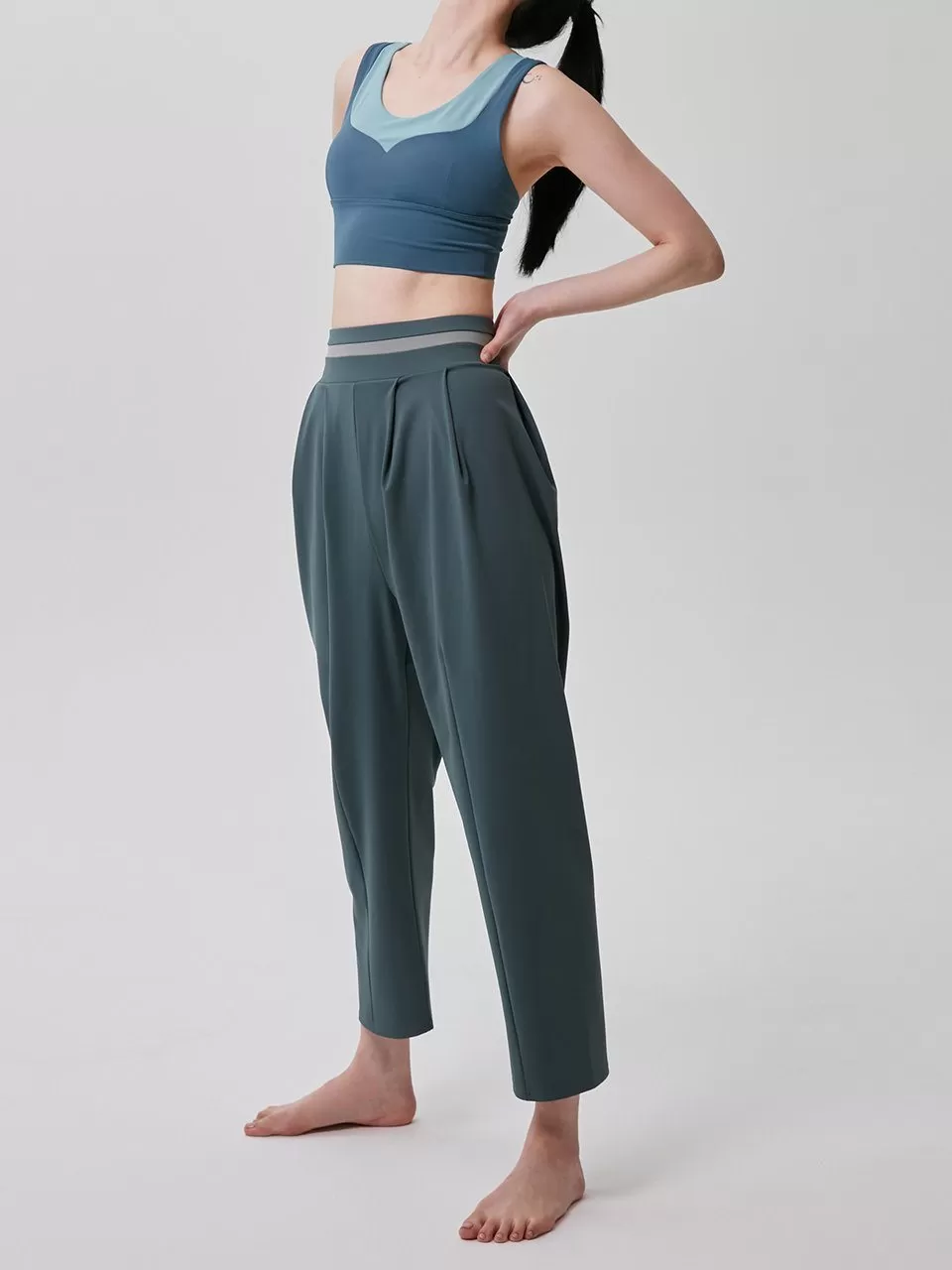 Urban Loose Fit Pintuck Pants (2colors)